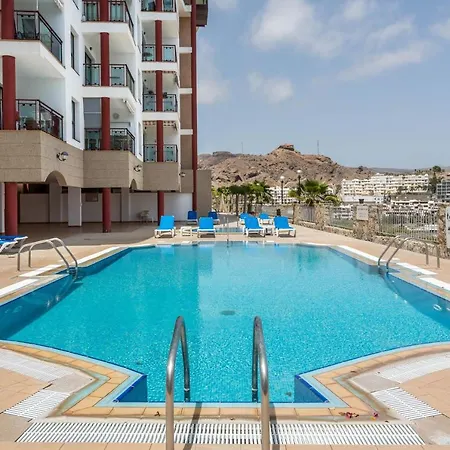 Su Eminencia * Mogán