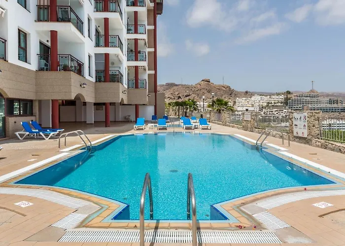 Su Eminencia * Mogán