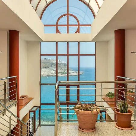 Su Eminencia Appartement